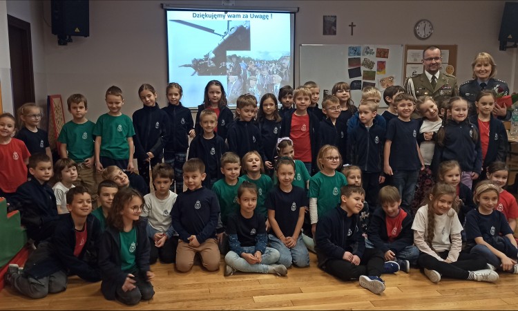 Spotkanie klas pierwszych z ciekawymi gośćmi